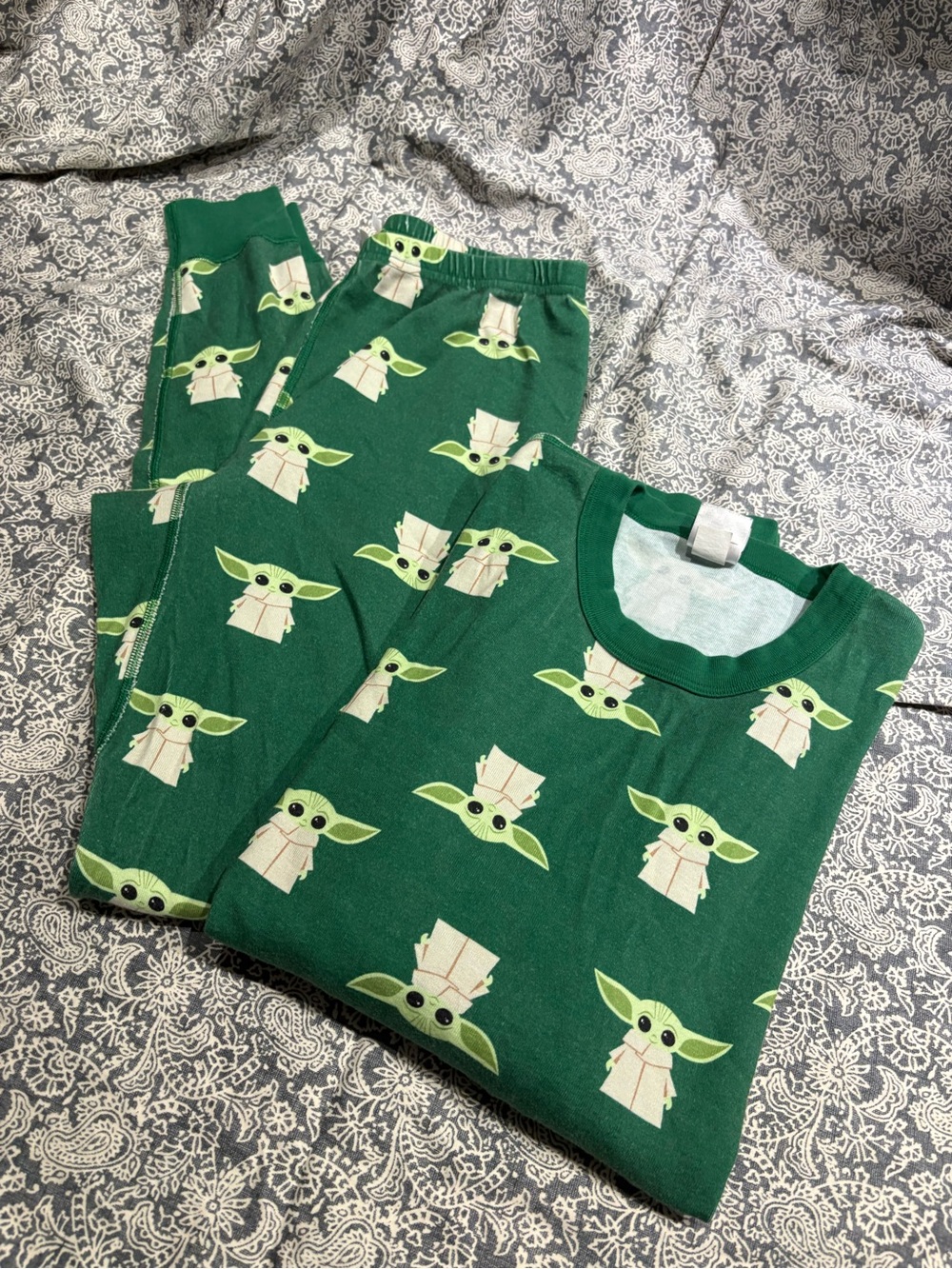 Hanna Andersson baby yoda Star Wars Mandalorian pjs adult unisex medium